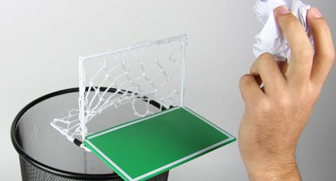 Das sollten die Papiertiger doch hinbekommen - doch auch der Maler?