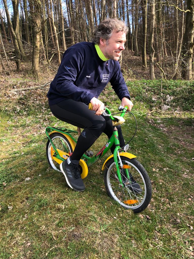 Kleines Rad - kleine Rund. 14 Zoll und Minuten.